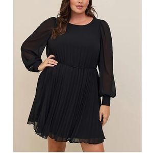 Torrid Dress Women Size 3X Black Chiffon Pleated Long Sleeve NEW